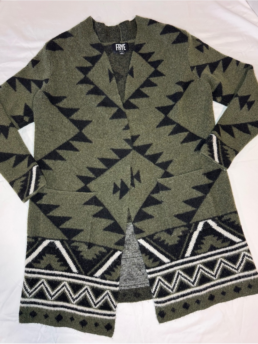 Frye Southwestern Aztec Cardigan Sweater Women’s M Olive Black Open Front